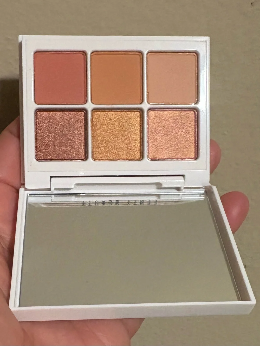 Fenty Beauty Snap Shadows Eyeshadow Palette —5 PEACH 🍑 Brand New Never Used.